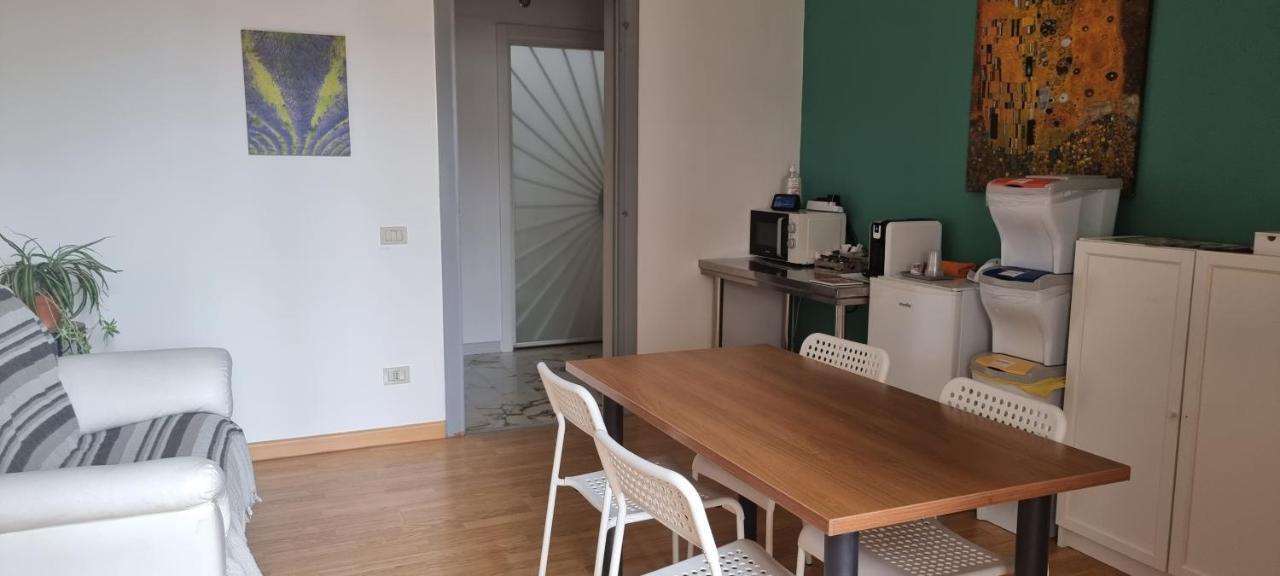 Casadei24 Alloggio in famiglia *